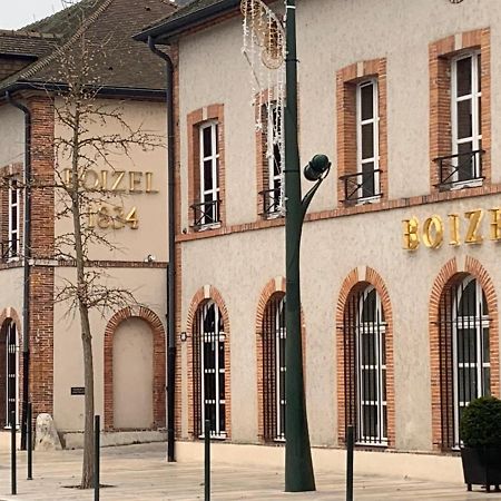 L Oote Appart Épernay Eksteriør billede